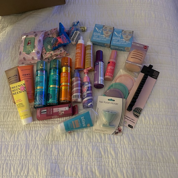 Other - Large lot of mixed beauty items